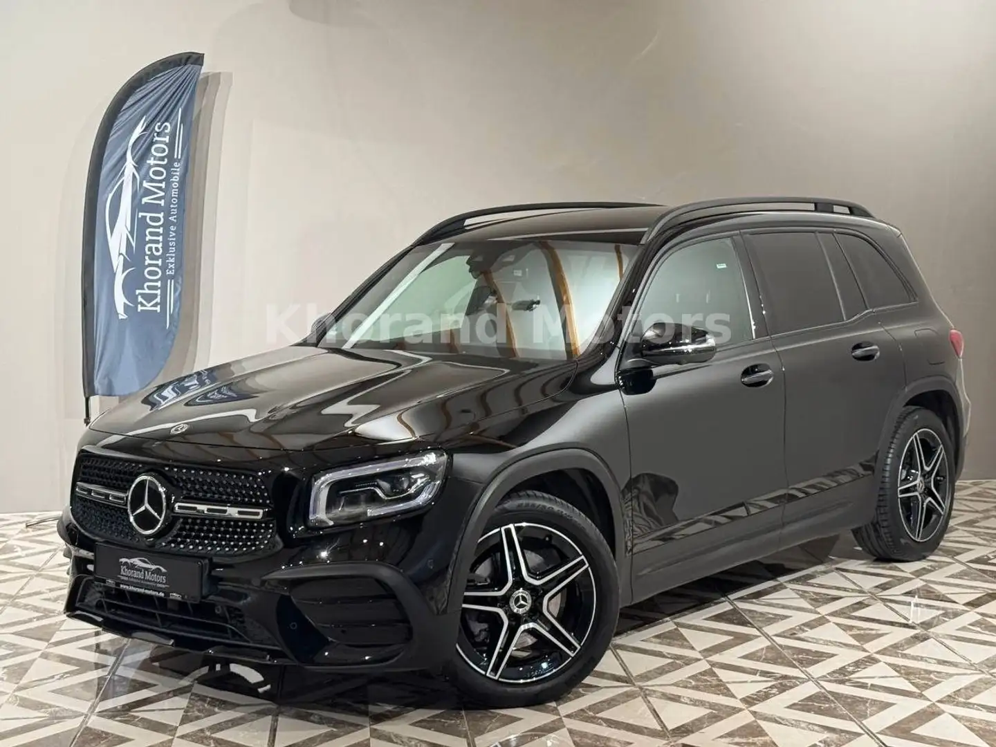 Mercedes-Benz GLB 200 d 4Matic AMG Line Sonderausstattung 360° Schwarz - 1