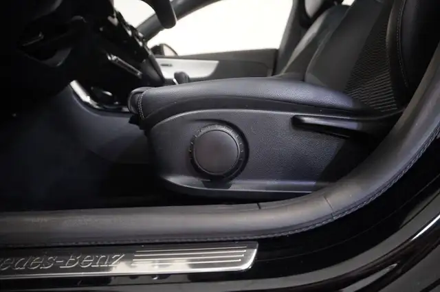 Mercedes-Benz Cla view 10