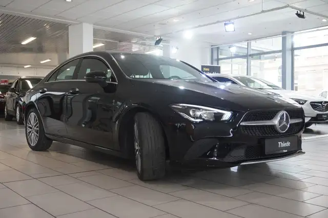 Mercedes-Benz Cla view 4