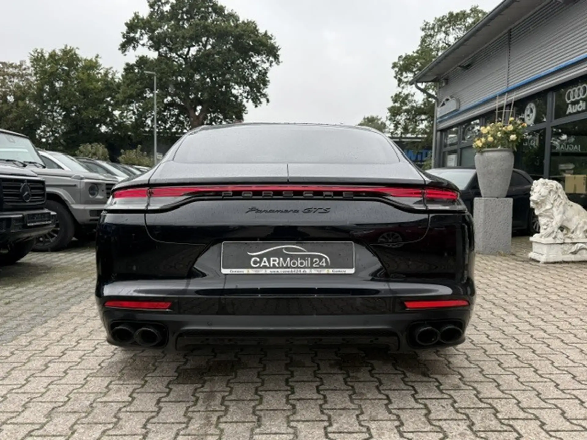 포르쉐 Porsche Panamera GTS 2023 검정 사진 5