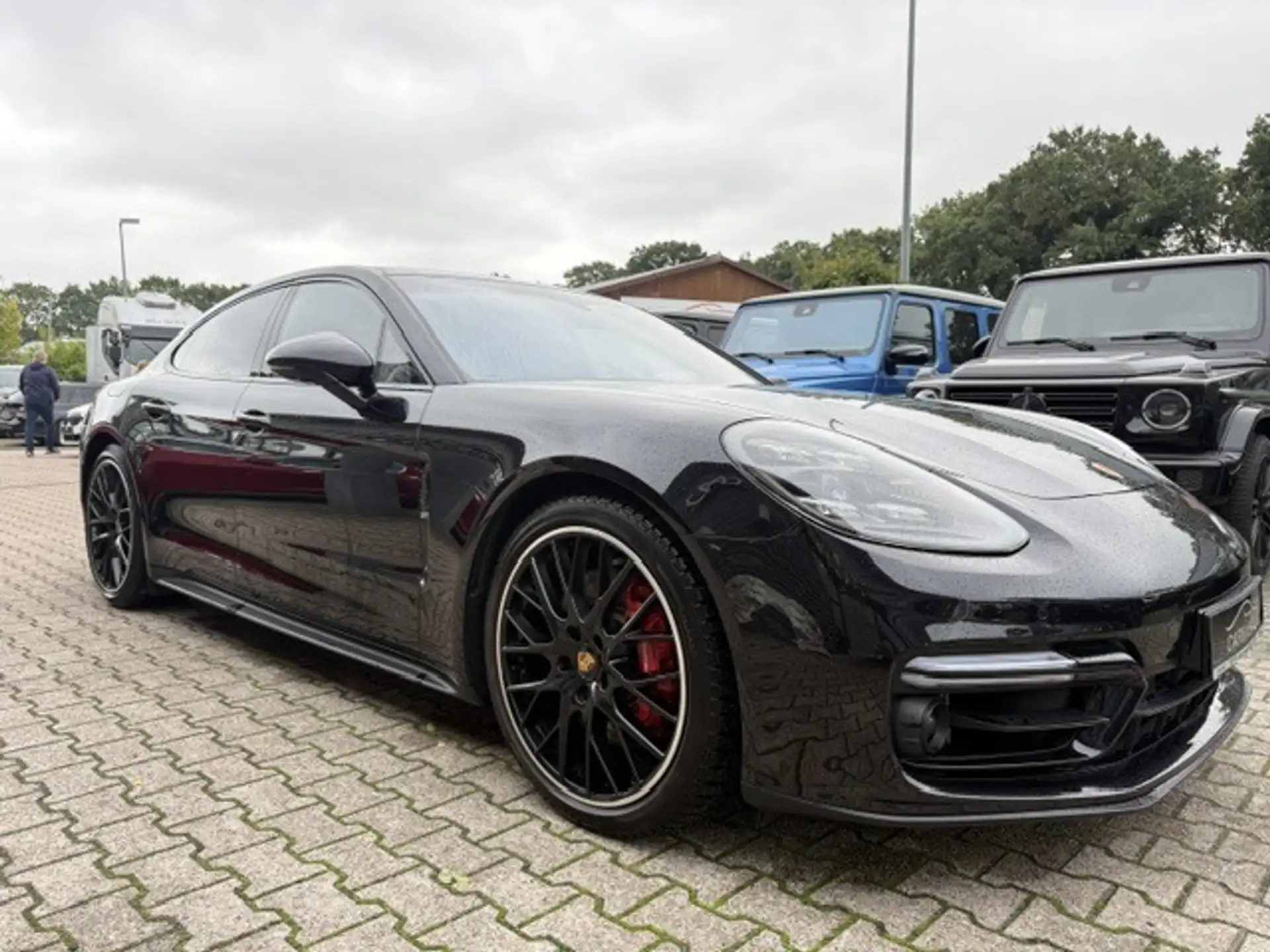 포르쉐 Porsche Panamera GTS 2023 검정 사진 3