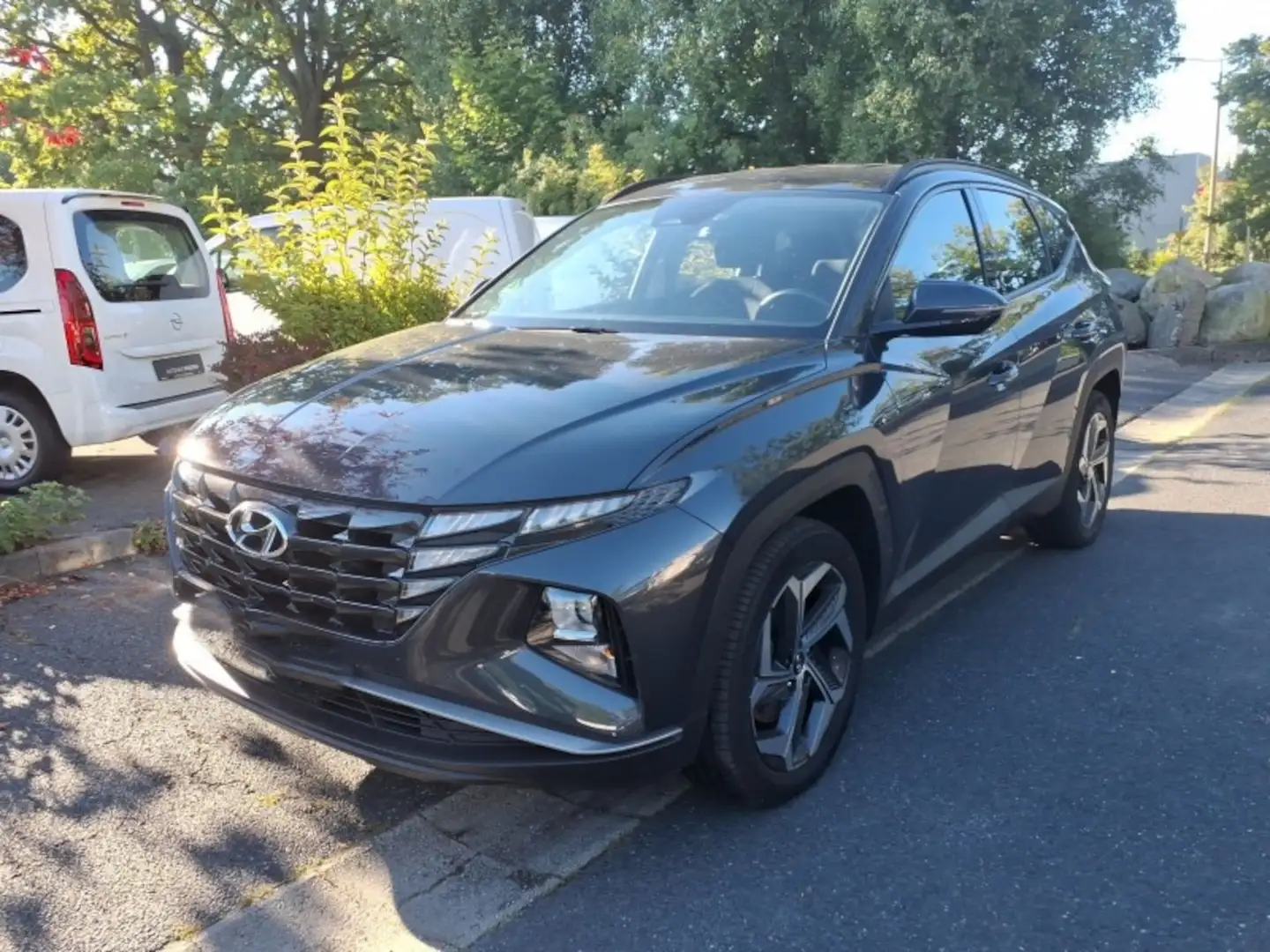 Hyundai TUCSON 1.6 Plug-In Hybrid 4WD Automatik Gris - 2