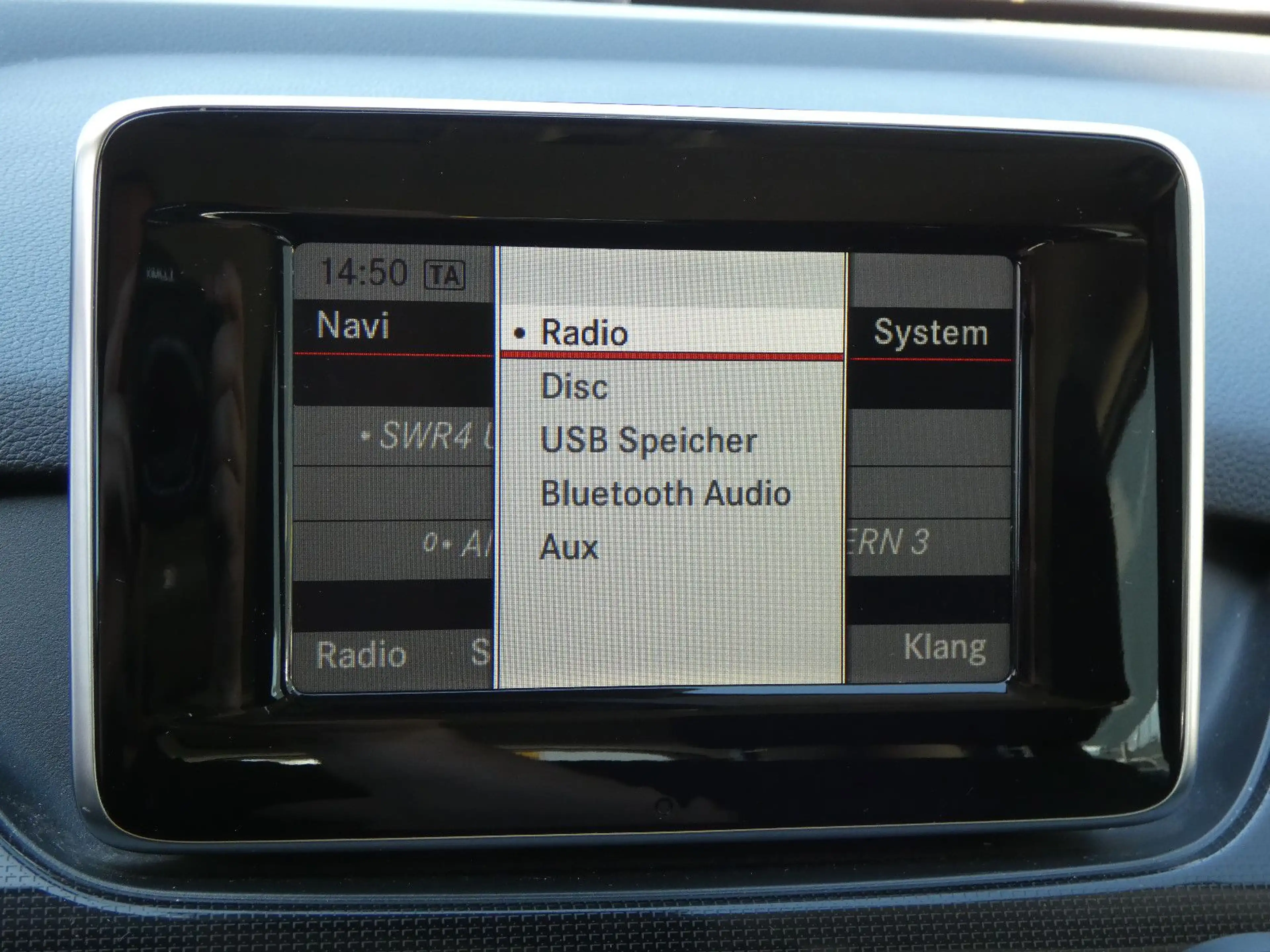 Mercedes-Benz B 250 DCT Bi-Xenon Navi Distronic AHK 17" 2-Hand — photo 9