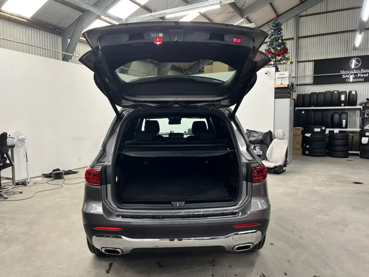 Mercedes-Benz GLB 200 d Luxury Line 4