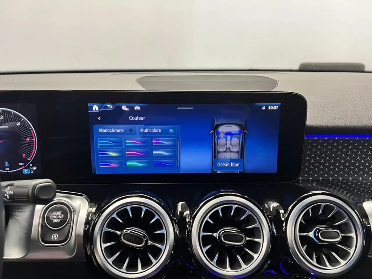 Mercedes-Benz GLB 200 d Luxury Line 19