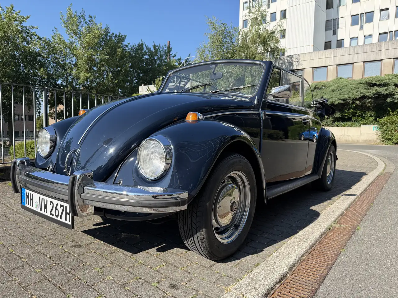 Volkswagen Käfer Cabriolet 1.3L H-Kennzeichen Ledersitze Tüv 05/27, foto 3