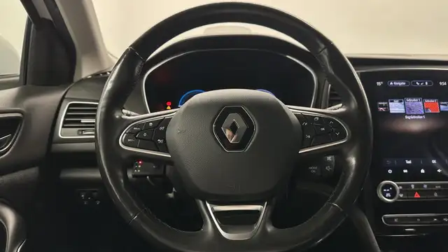 Renault Megane E-Tech view 28