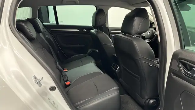 Renault Megane E-Tech view 5