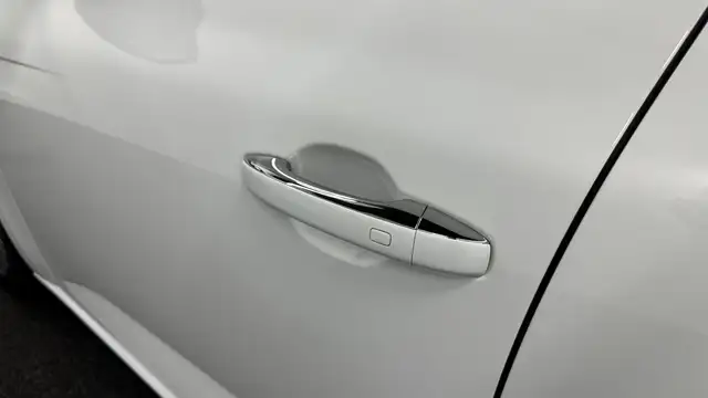Renault Megane E-Tech view 21