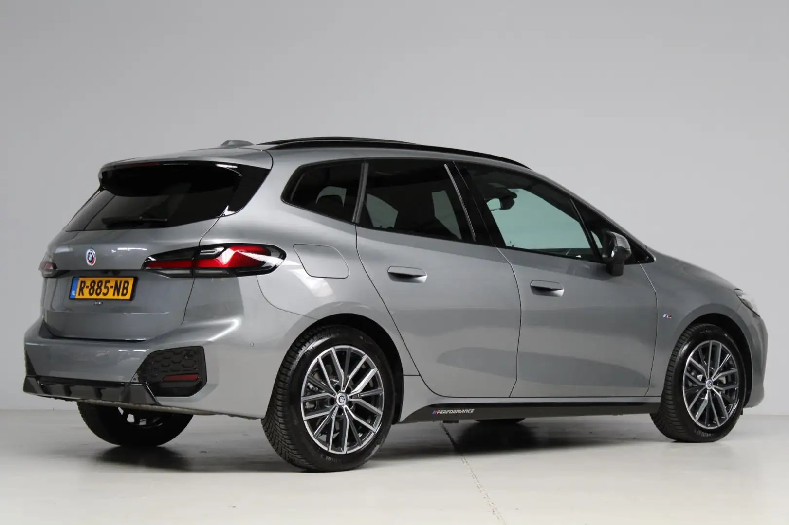BMW 223 2-serie Active Tourer 223i M Sport | panoramadak | Gris - 2