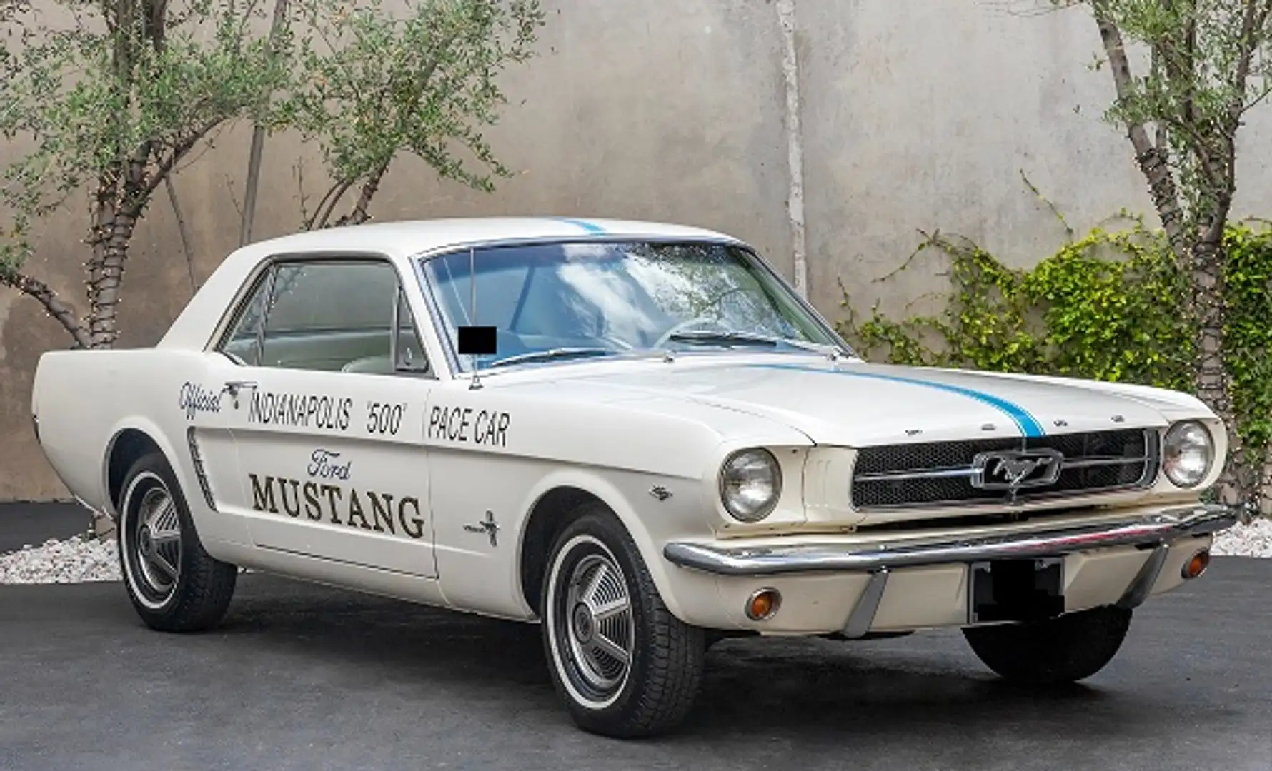 Ford Mustang Indy 500 Pace Car - 1