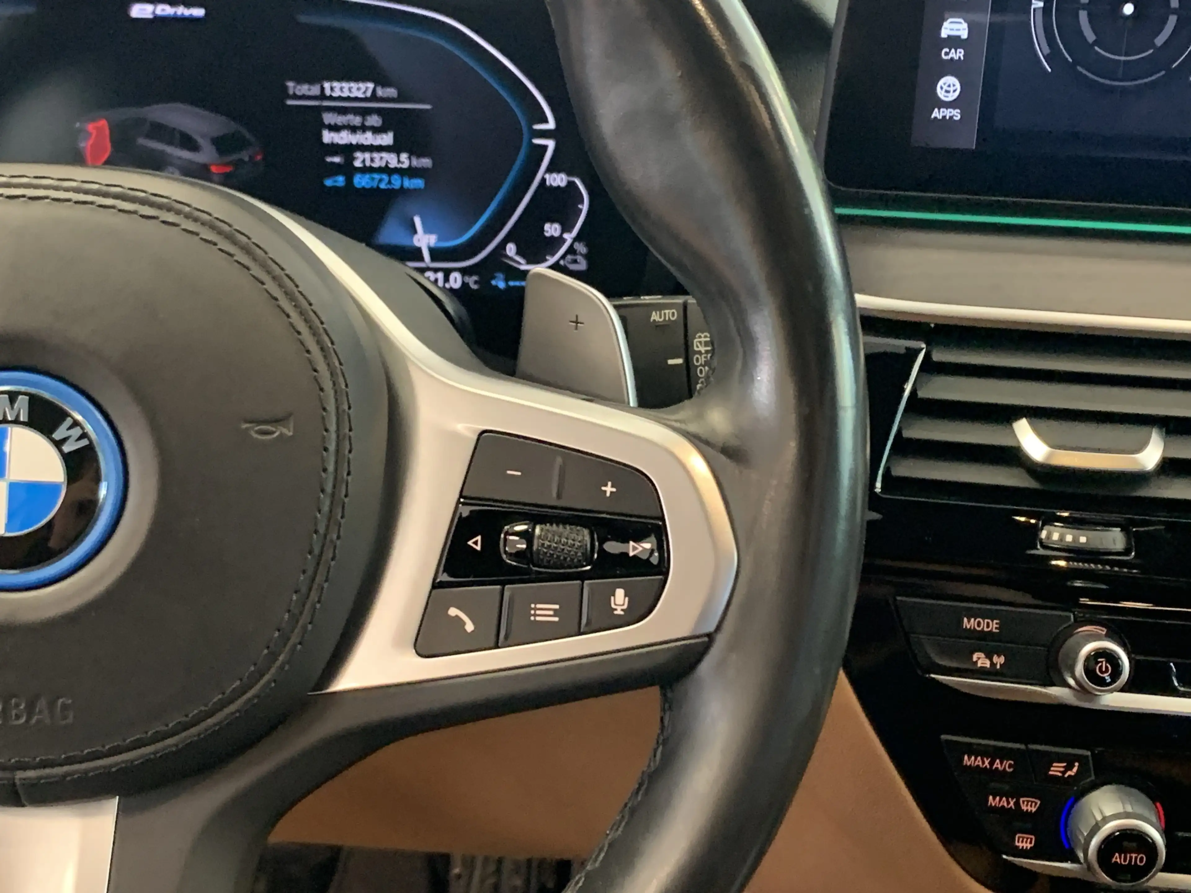 BMW 530 e*xDrive*M-Paket*AHK*Aerodynamik*1H*CAM*SHZ — photo 15