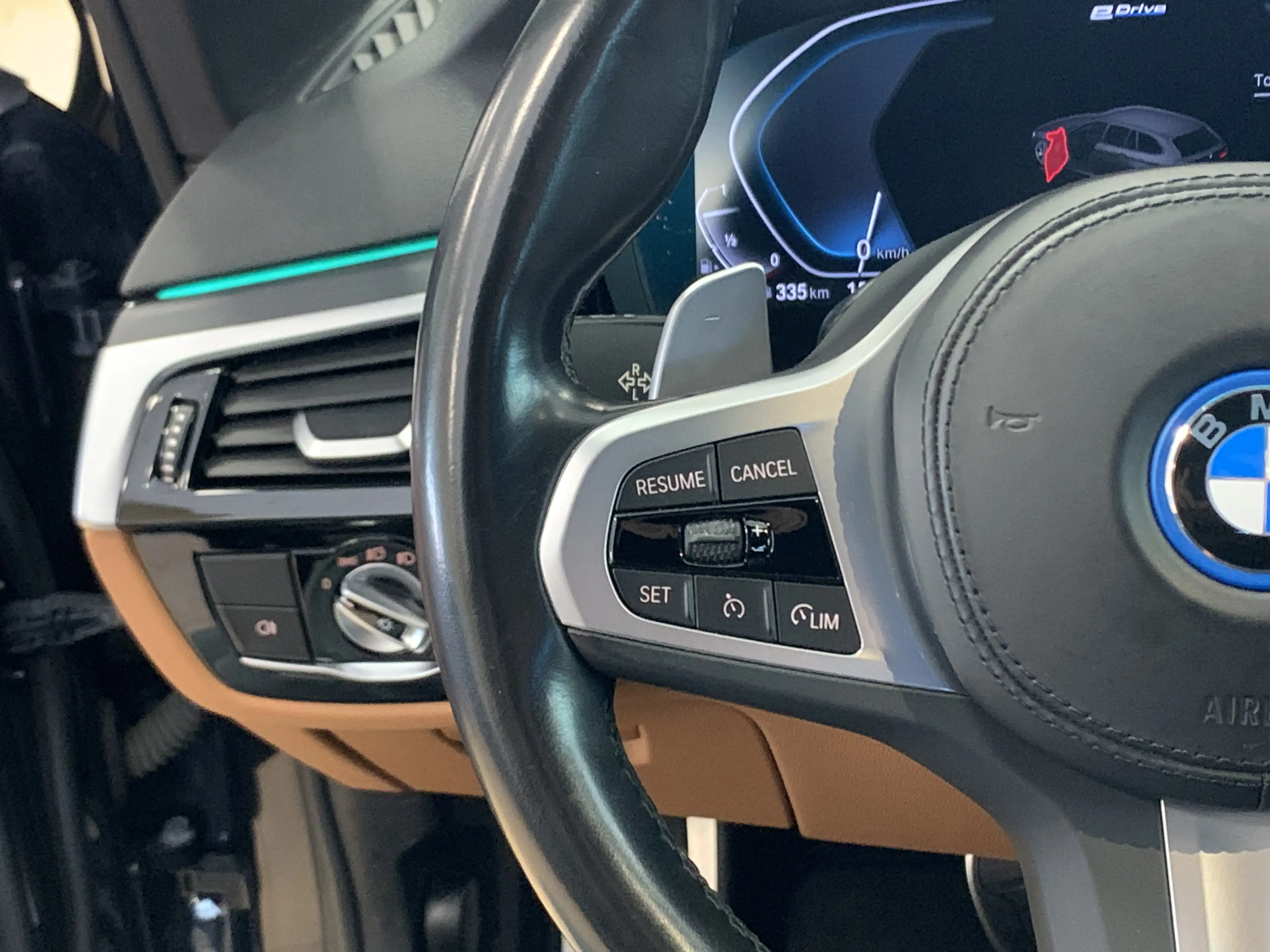 BMW 530 e*xDrive*M-Paket*AHK*Aerodynamik*1H*CAM*SHZ — photo 14