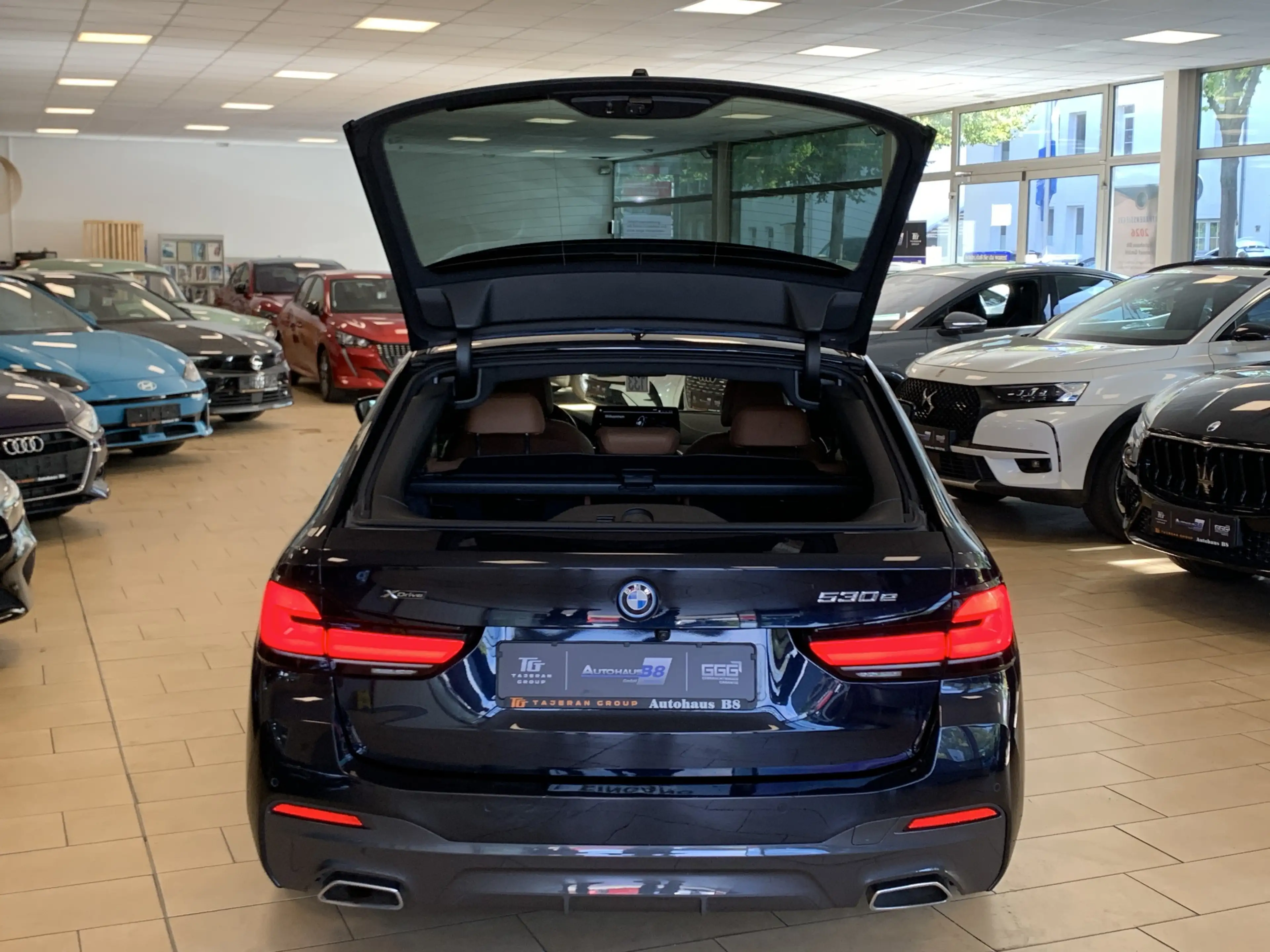 BMW 530 e*xDrive*M-Paket*AHK*Aerodynamik*1H*CAM*SHZ — photo 8