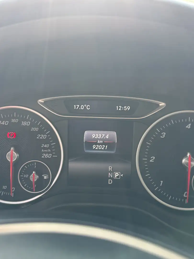 Mercedes-Benz A 180 Rot - 2