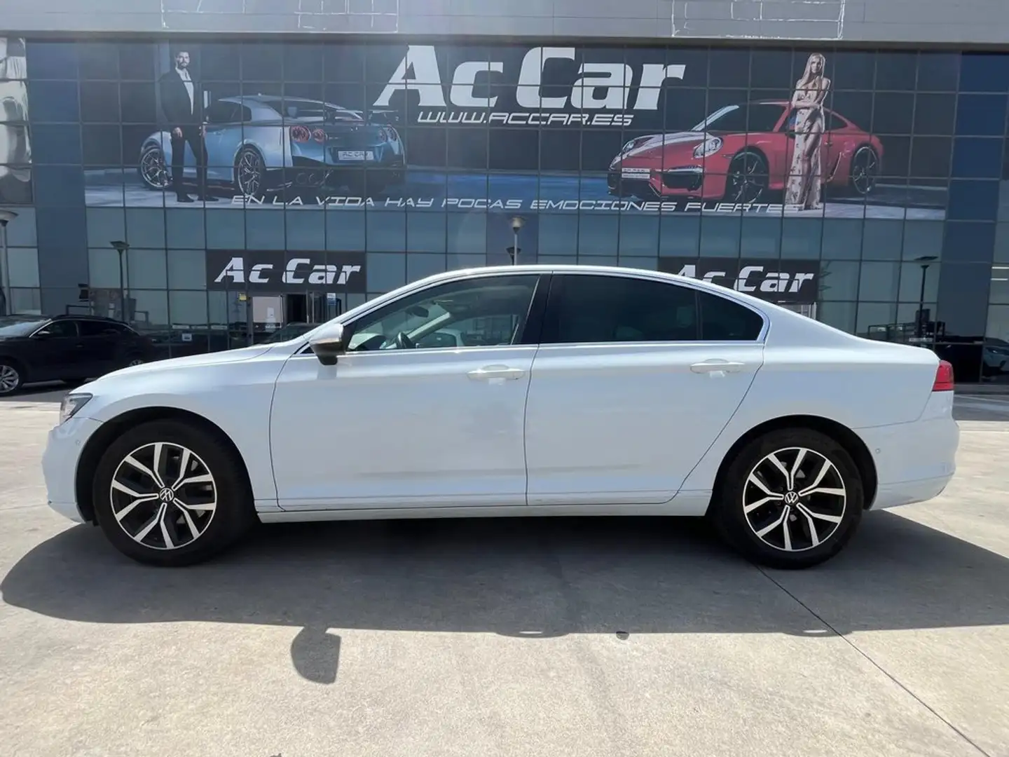 Volkswagen Passat Variant 2.0 TDI 110kW (150CV) Blanco - 2