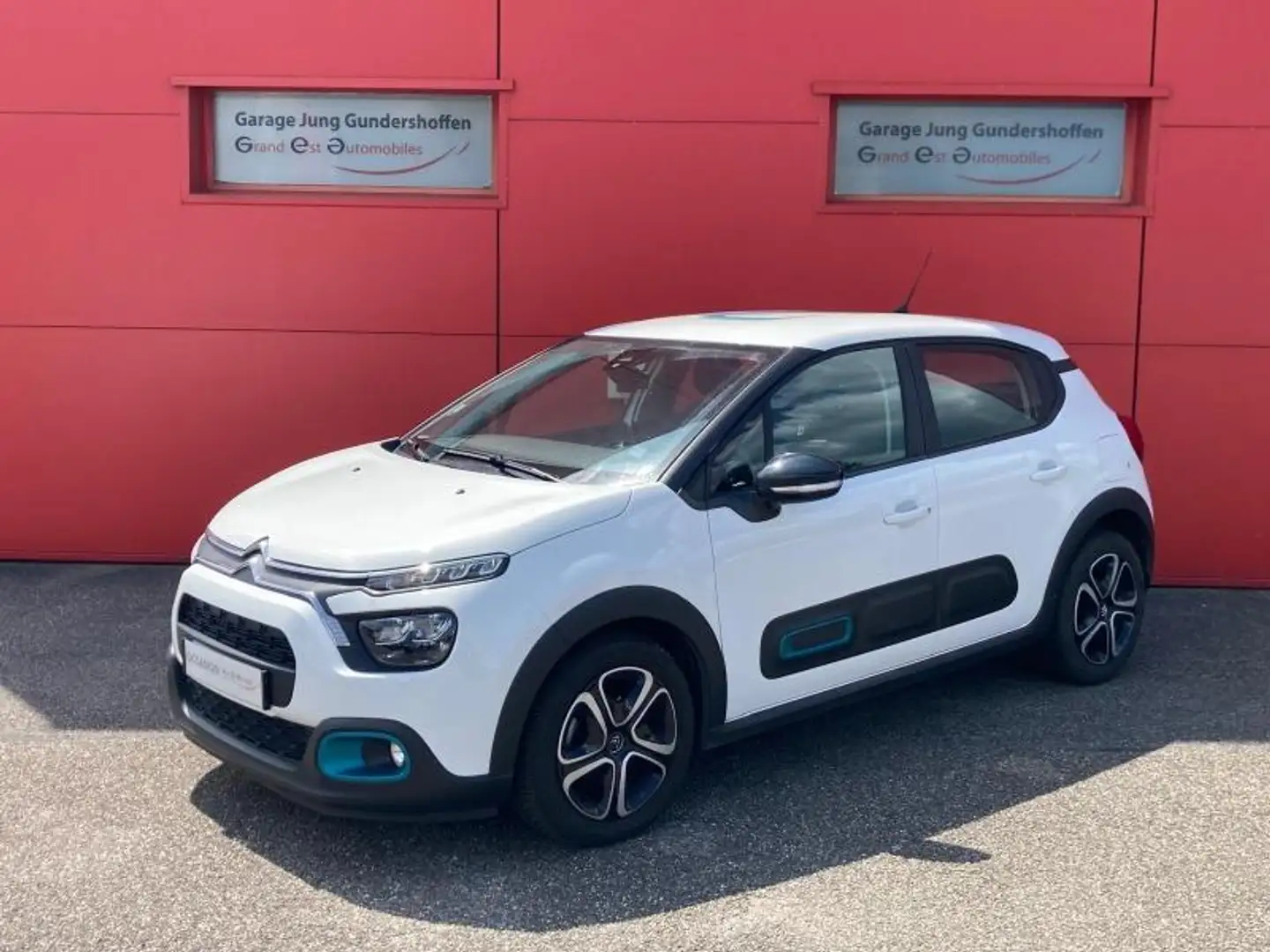 Citroen C3 1.2 Essence 83ch S\u0026S Feel Pack/Eligible LOA Blanc - 1