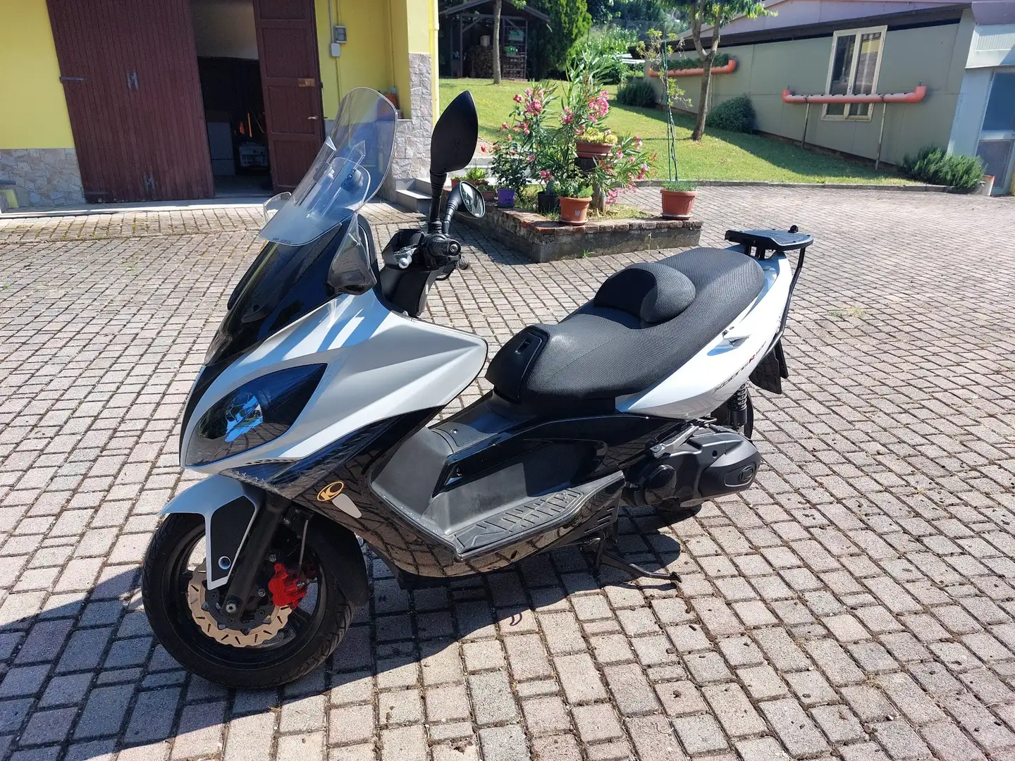 Kymco Xciting 500i R Bianco - 1