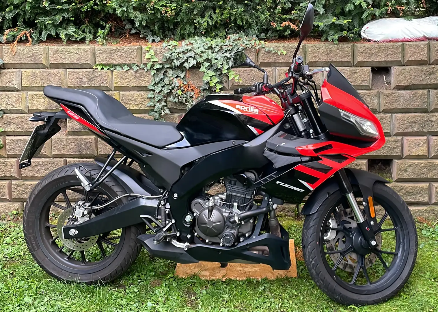 Aprilia Tuono 125 - 1