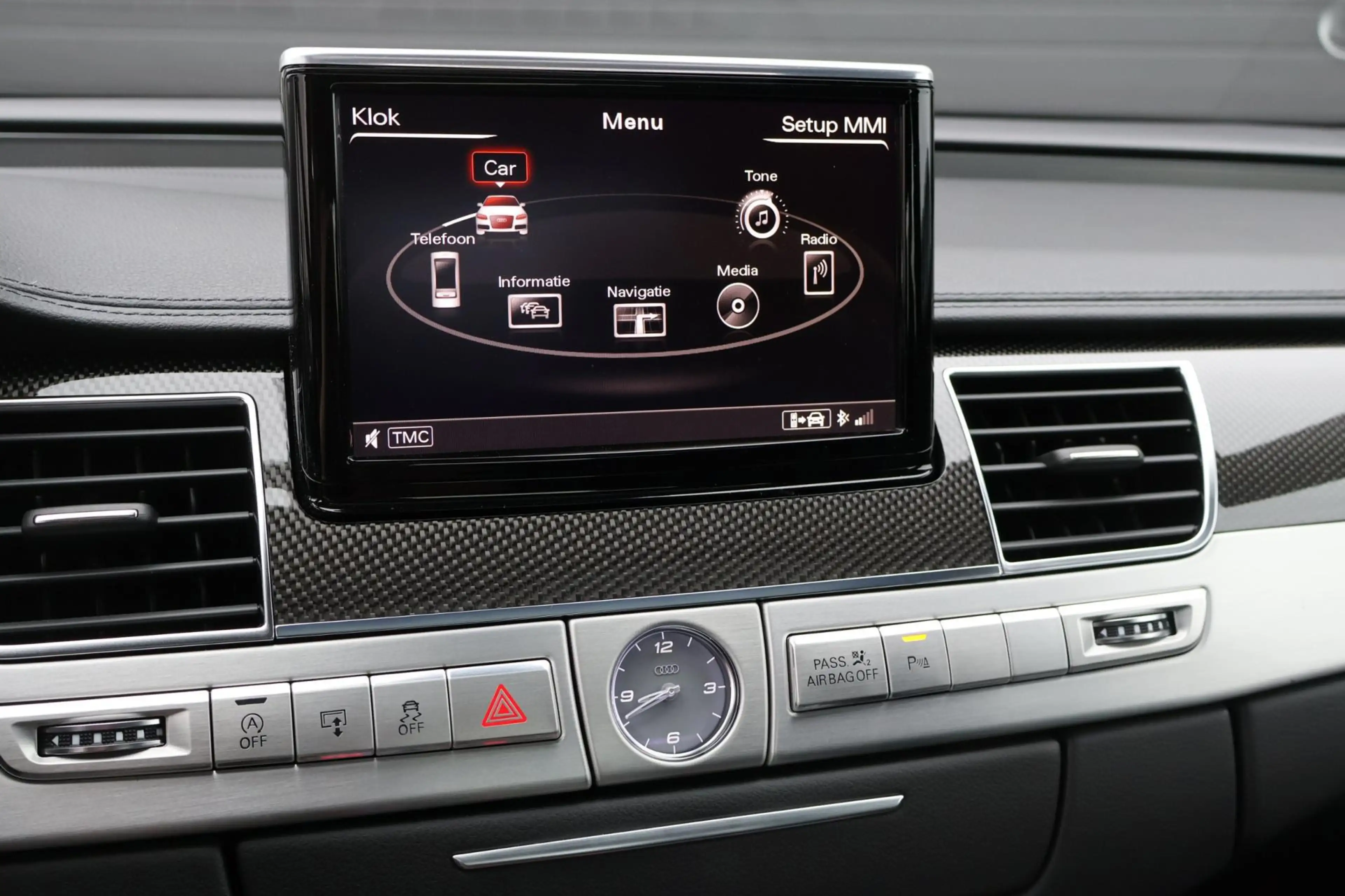 Audi S8 4.0 TFSI S8 quattro Pro Line+ Luxe/Leder/Carbon/36 — photo 24