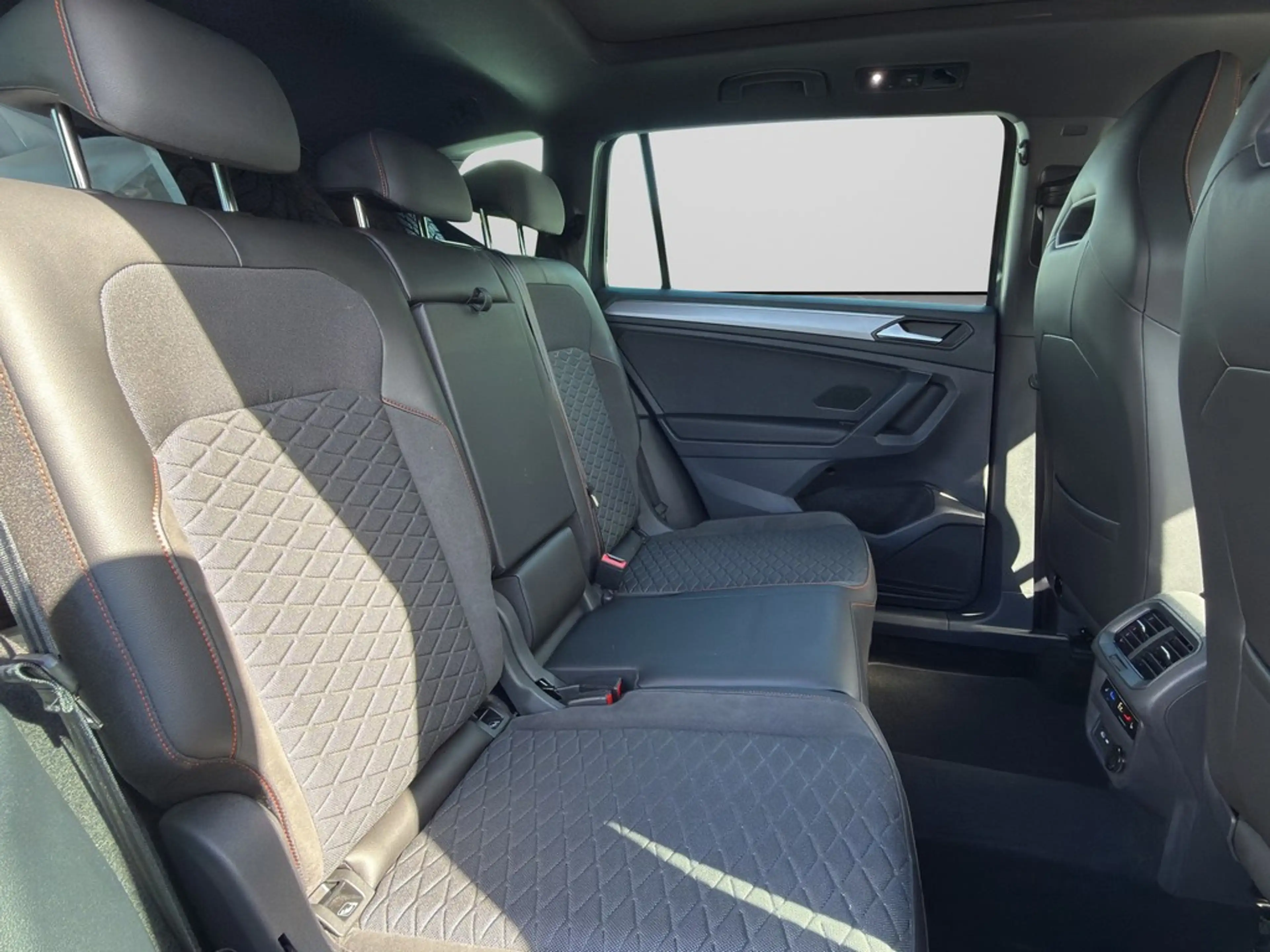 SEAT Tarraco 1.4 eHybrid FR *PANO*ACC*AHK*NAVI* — photo 7