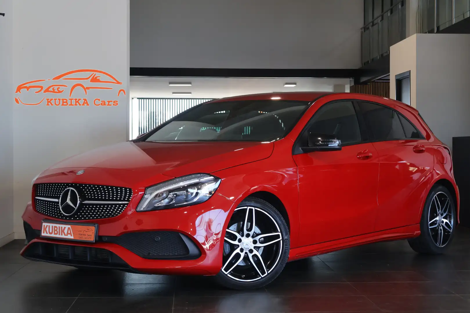 Mercedes-Benz A 180 AMG-line Navi CruiseC Camera Garantie* Rouge - 1
