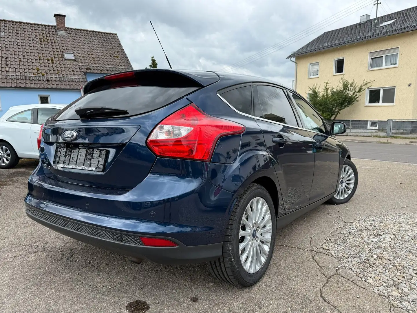 Ford Focus 1.6 Ti-VCT Titanium Automatic ! Blauw - 2