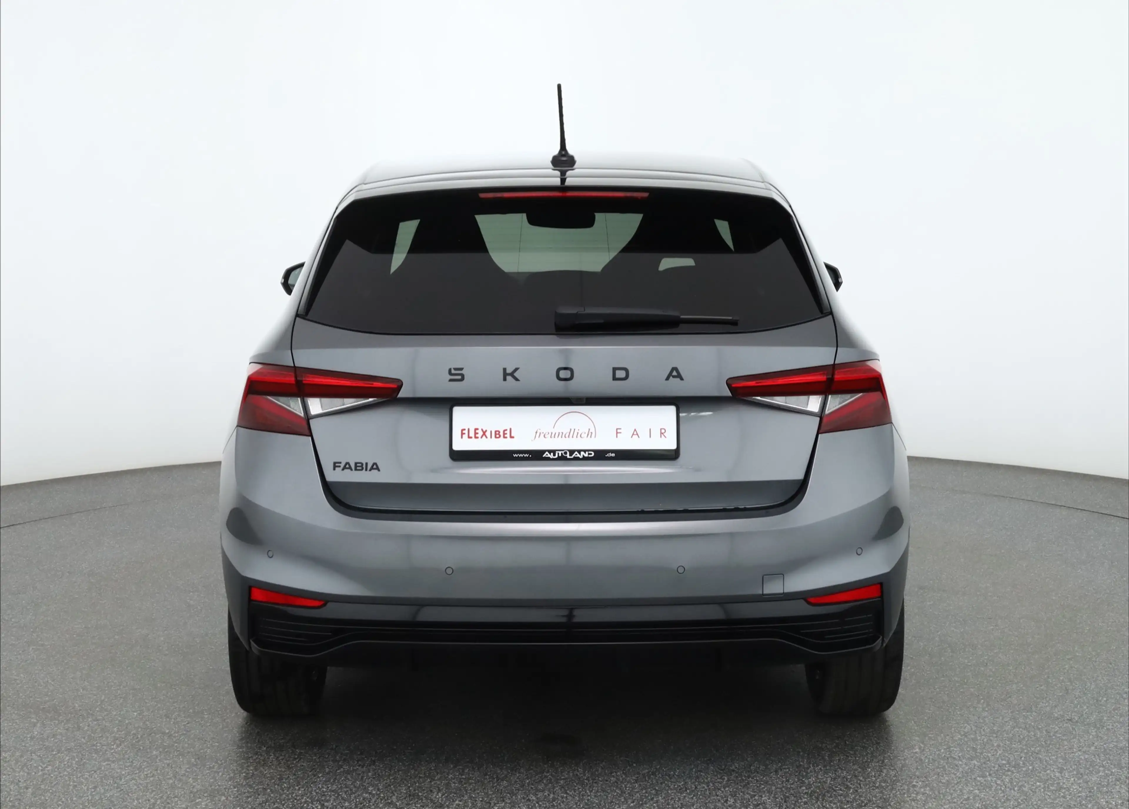 Skoda Fabia Monte Carlo 1.0 TSI DSG LED ACC Kamera — photo 4