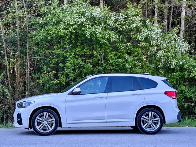 BMW X1 view 6