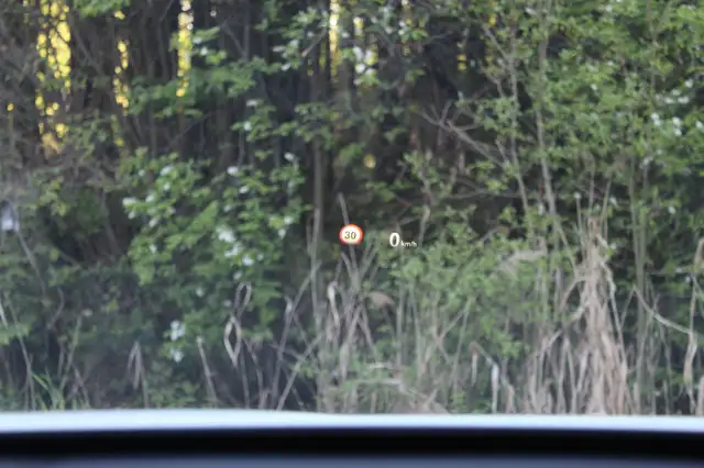 BMW X1 view 11