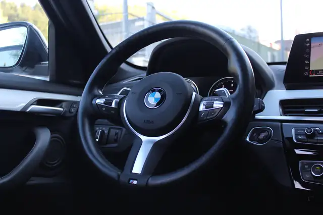 BMW X1 view 9