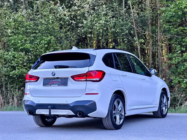 BMW X1 view 2
