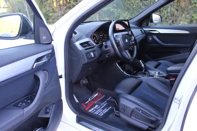 BMW X1 view 7
