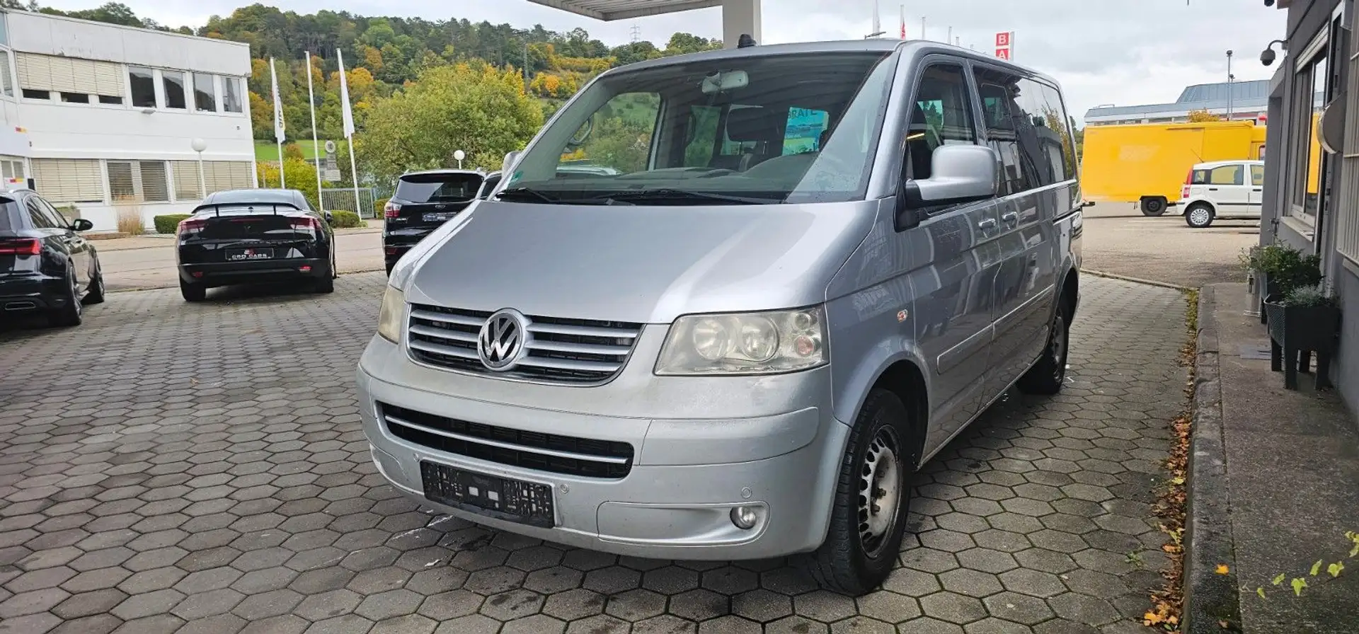Volkswagen T5 Multivan Silber - 2