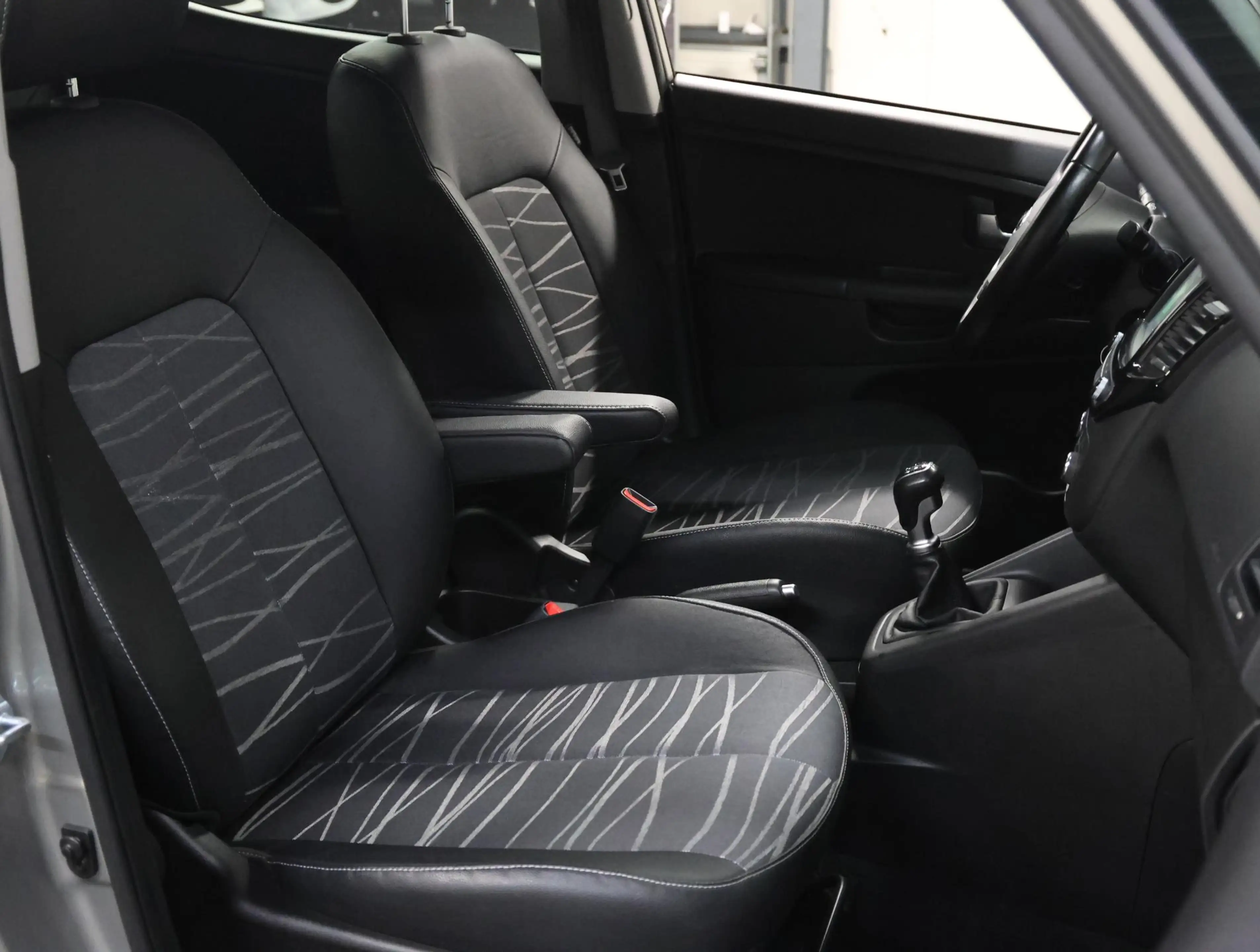 Kia Venga 1.4 CVVT DynamicPLusLine | 1ste eigenaar | Armsteu — photo 8