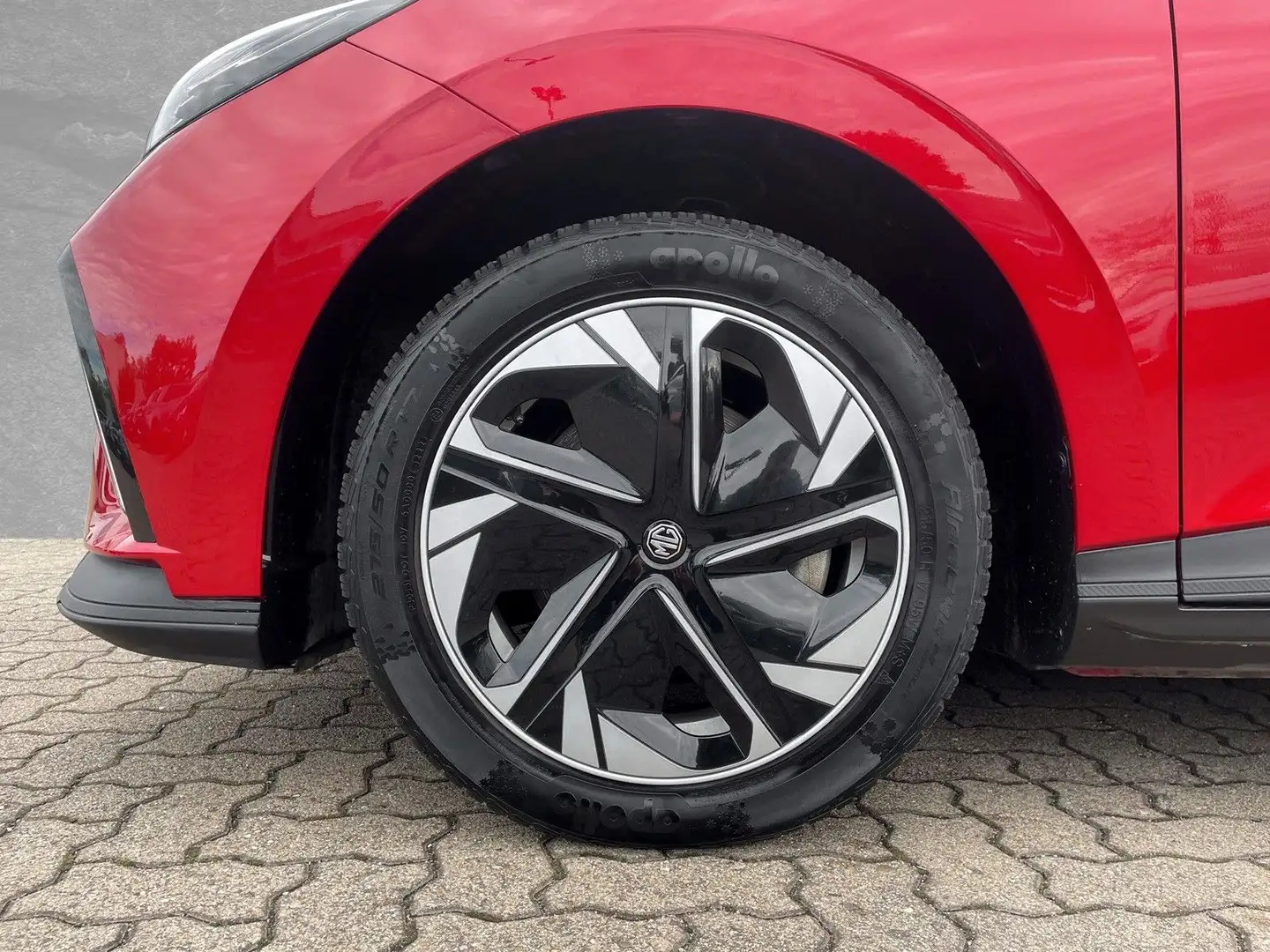 MG MG4 EV 64 kWh Luxury Piros - 2