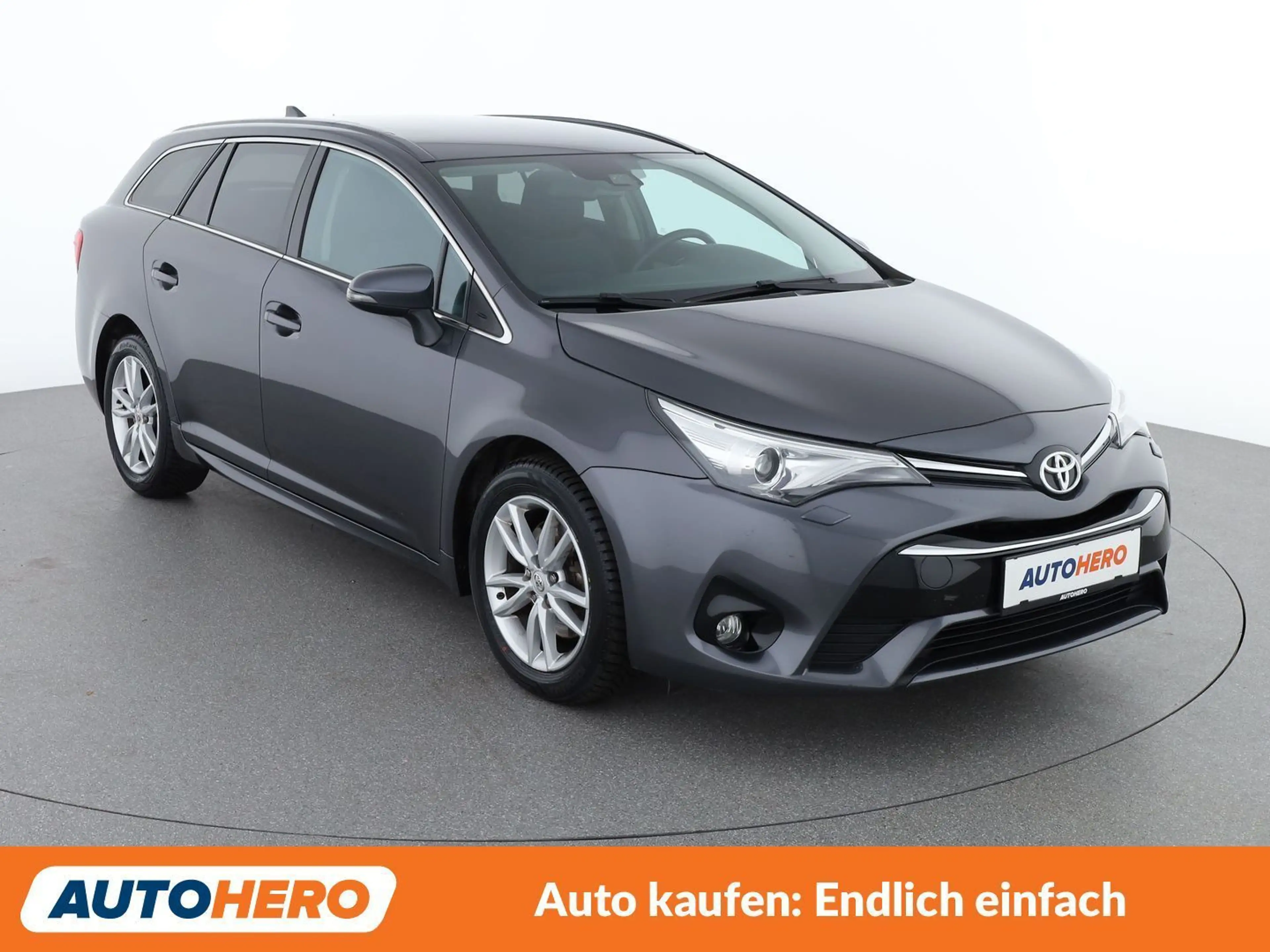 Toyota Avensis 2.0 D-4D Active Plus — photo 8