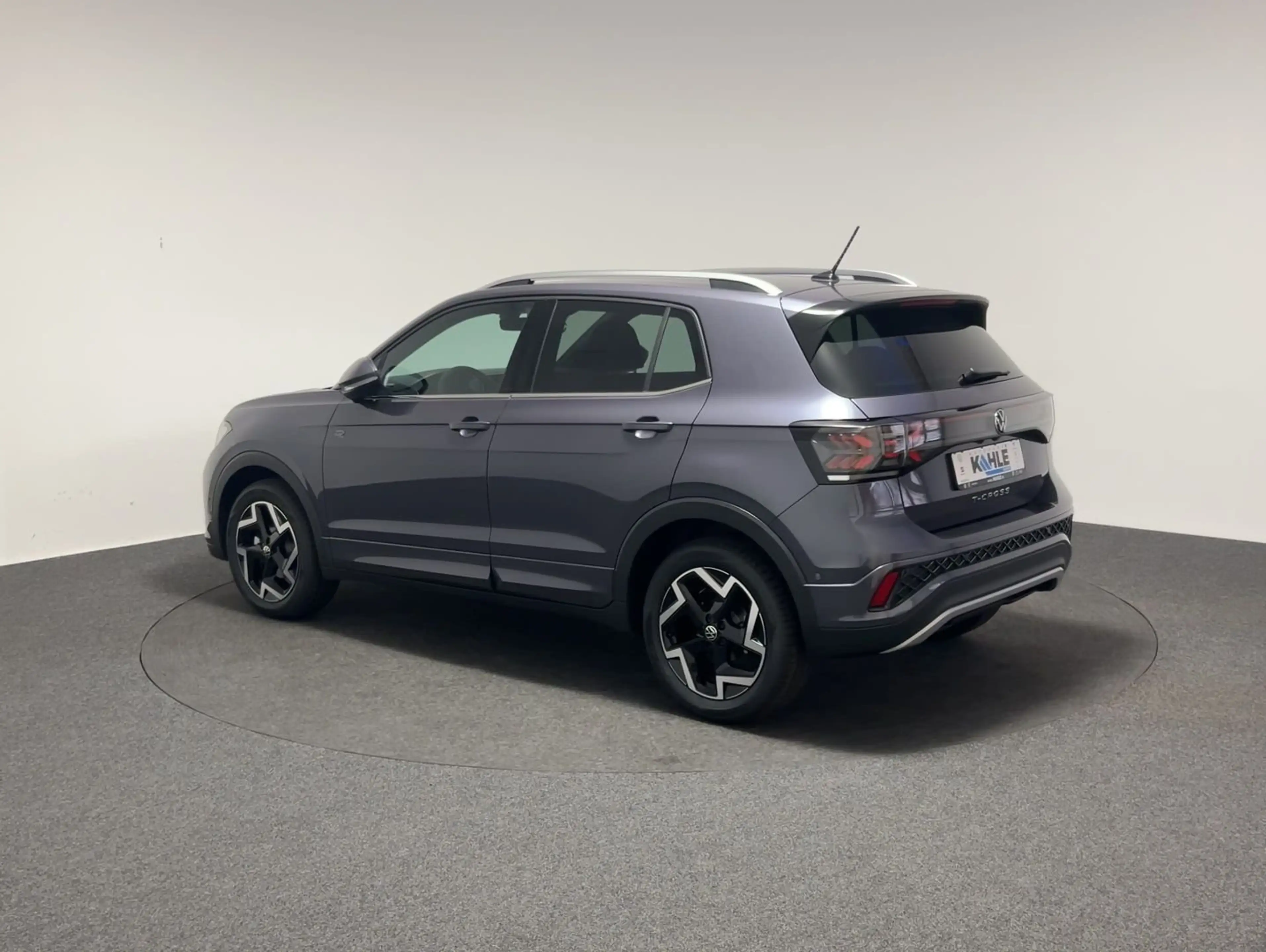Volkswagen T-Cross R-Line 1.5 l TSI CarPlay Matrix ACC AHK — photo 7