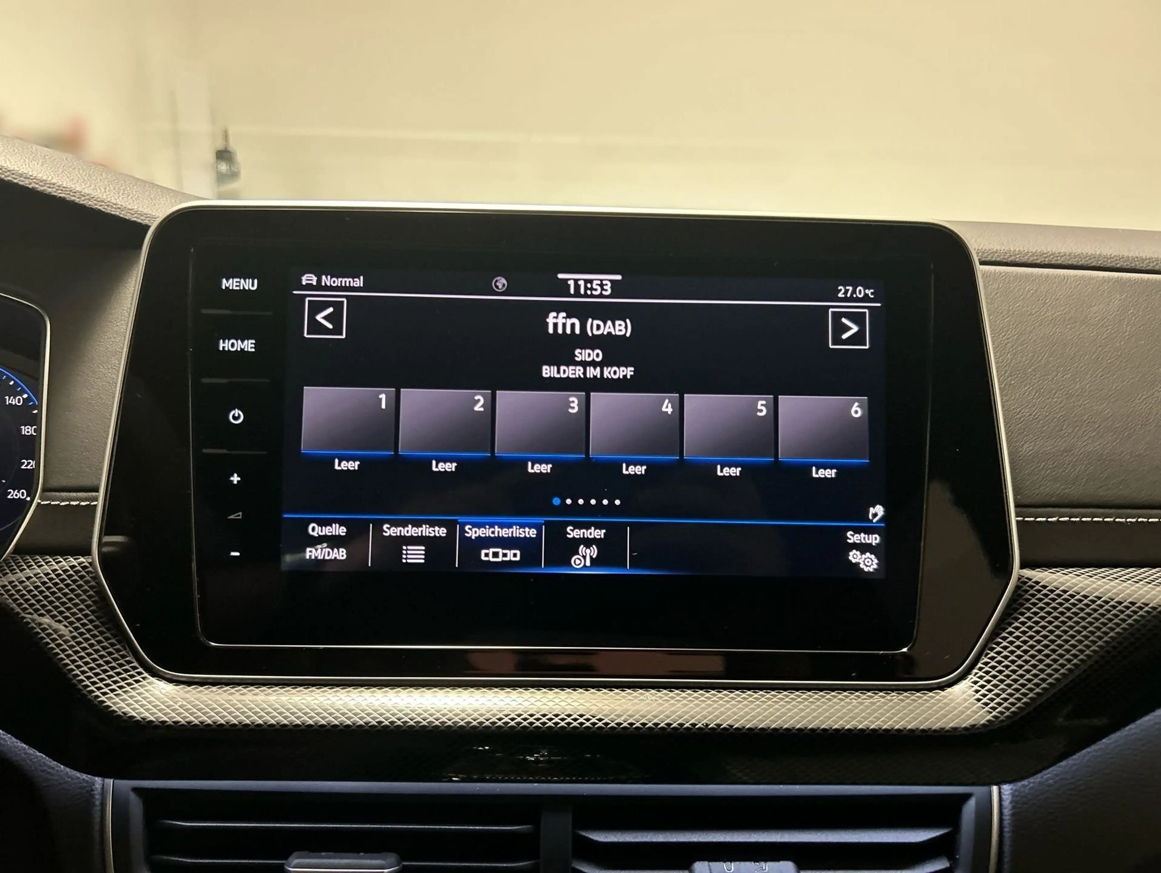 Volkswagen T-Cross R-Line 1.5 l TSI CarPlay Matrix ACC AHK — photo 10