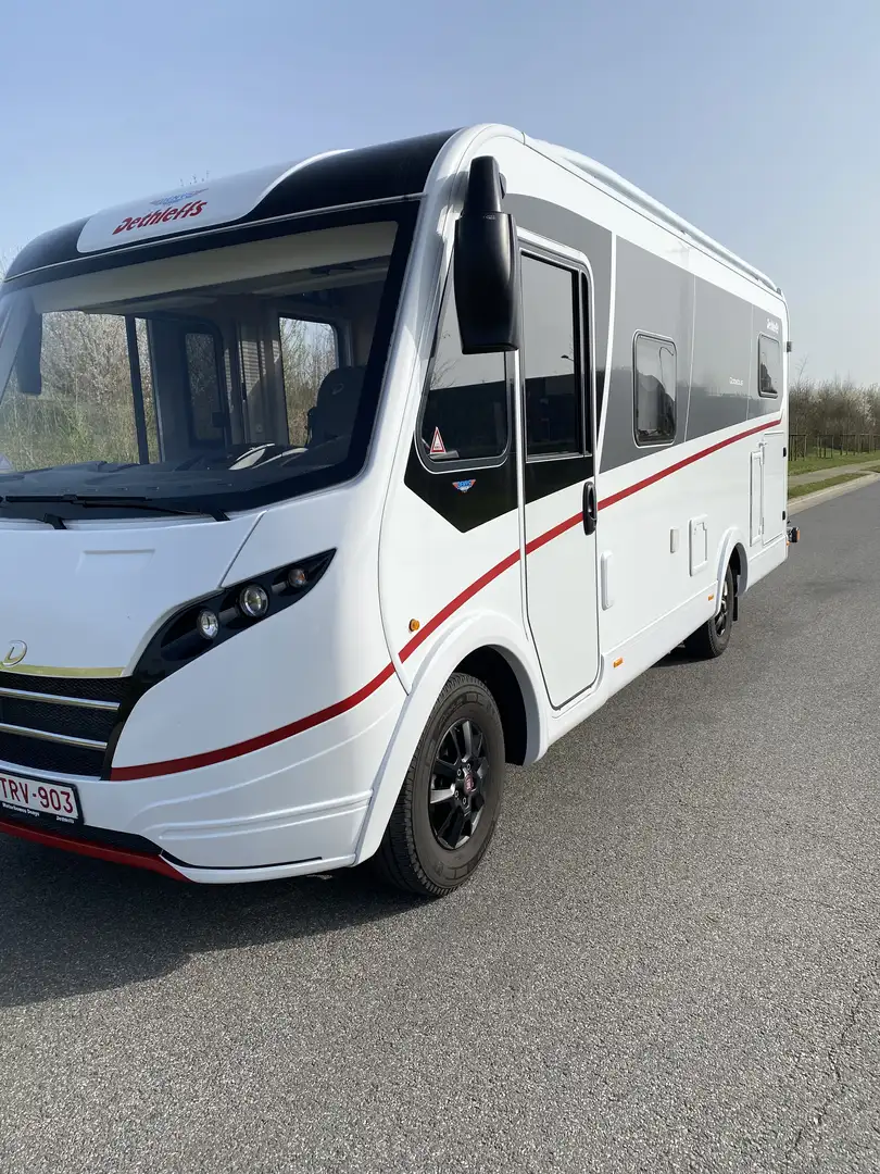 Caravans-Wohnm Dethleffs Globebus 6 i Weiß - 1