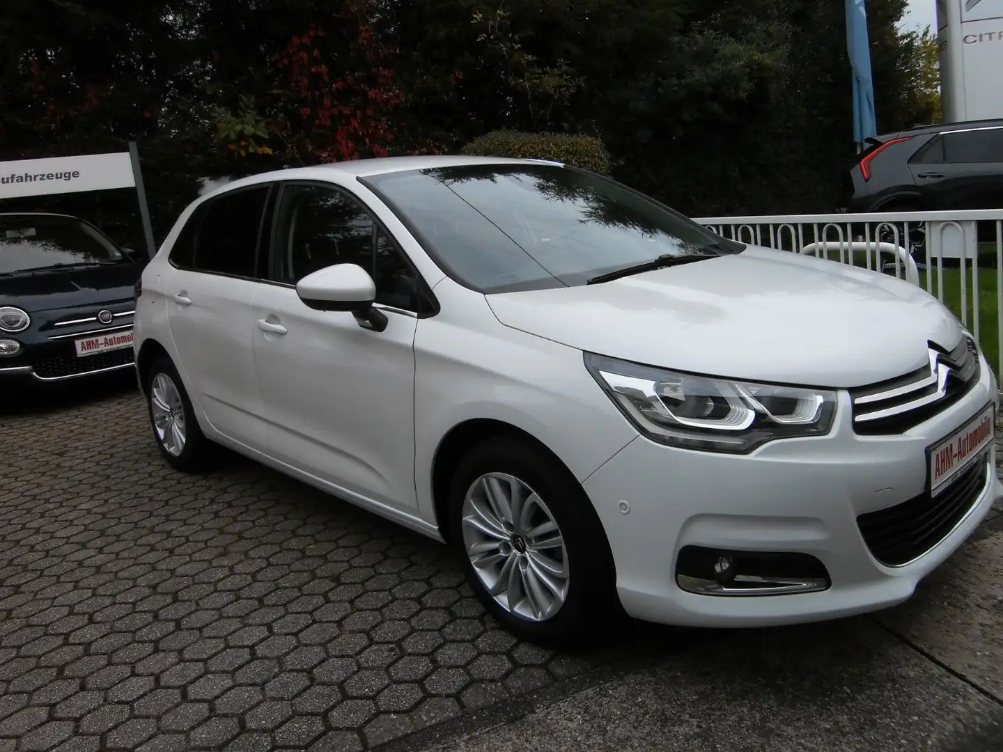 Citroen C4 PureTech 130 Stop&Start SELECTION Weiß - 2