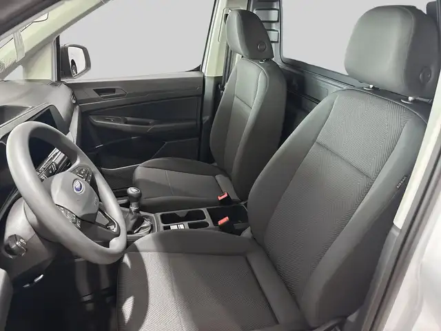 Ford Transit Connect view 8