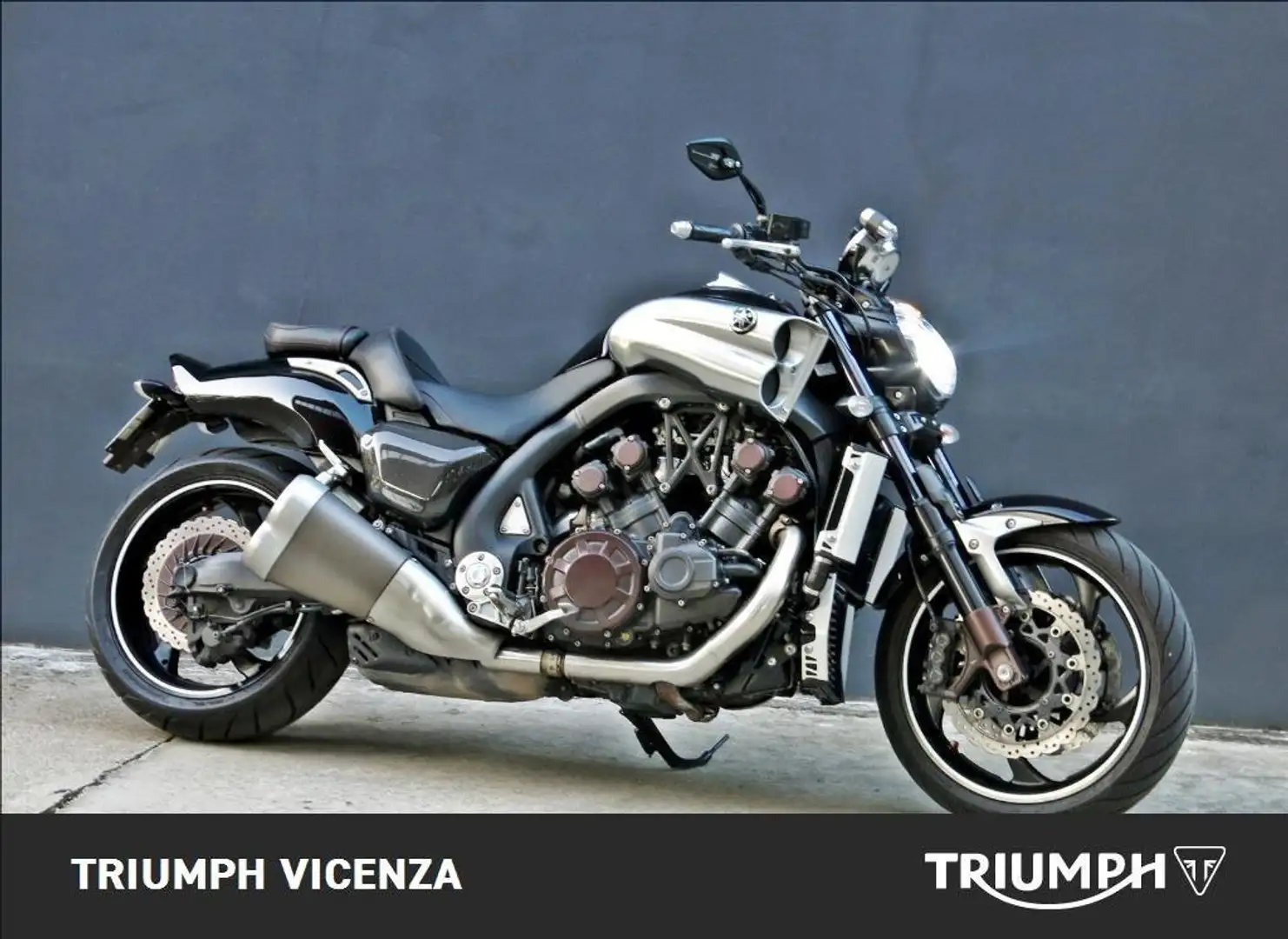 Yamaha Vmax Abs Negro - 2
