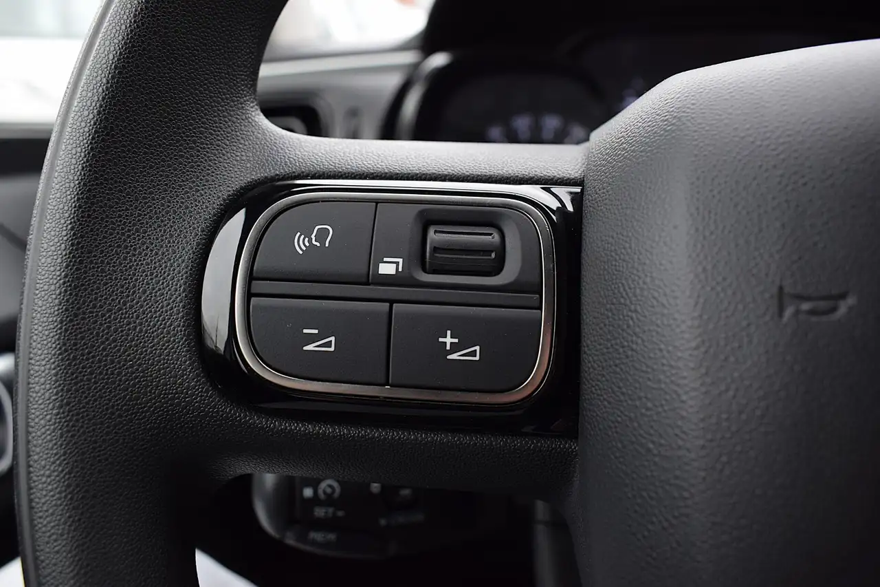 Citroen C3 1.2 PureTech Feel | Apple CarPlay | Cruise | LED | 19