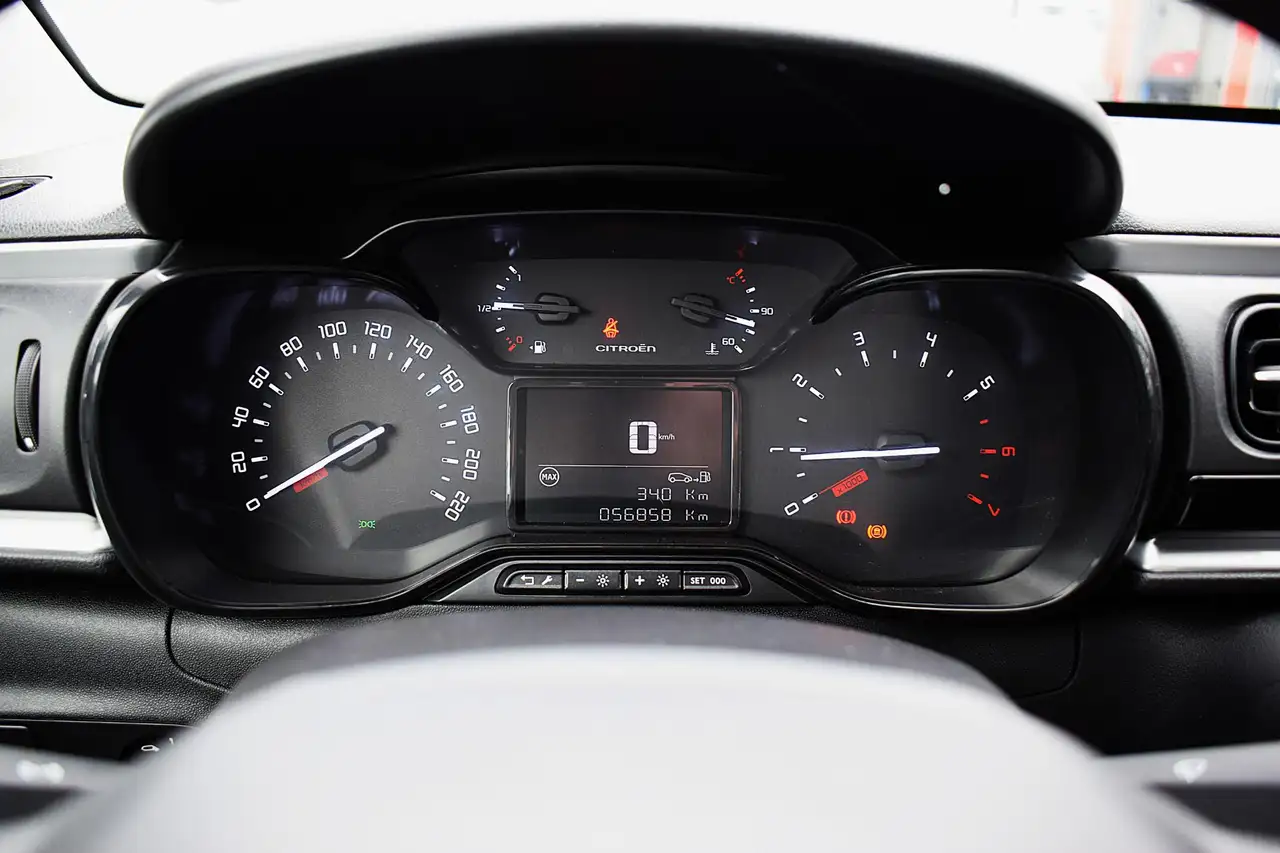 Citroen C3 1.2 PureTech Feel | Apple CarPlay | Cruise | LED | 20