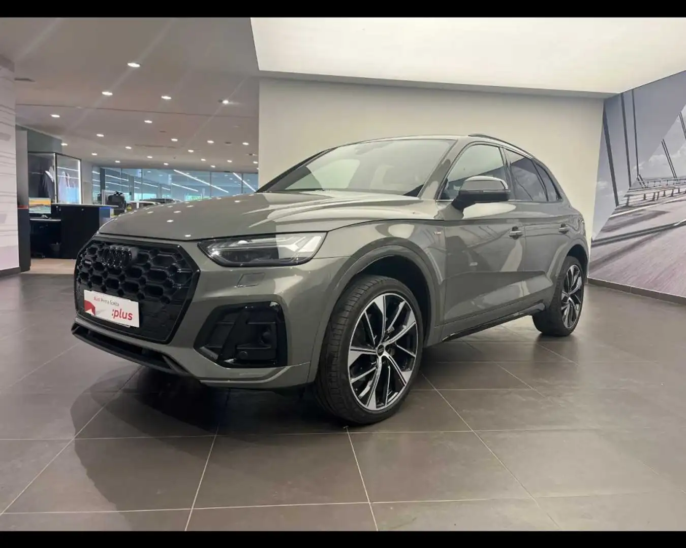 Audi Q5 40 TDI 204 CV quattro S tronic Identity Black Grigio - 1