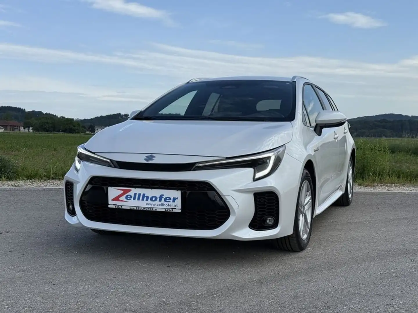 Suzuki Swace 1,8 HEV E-CVT Flash Blanc - 2