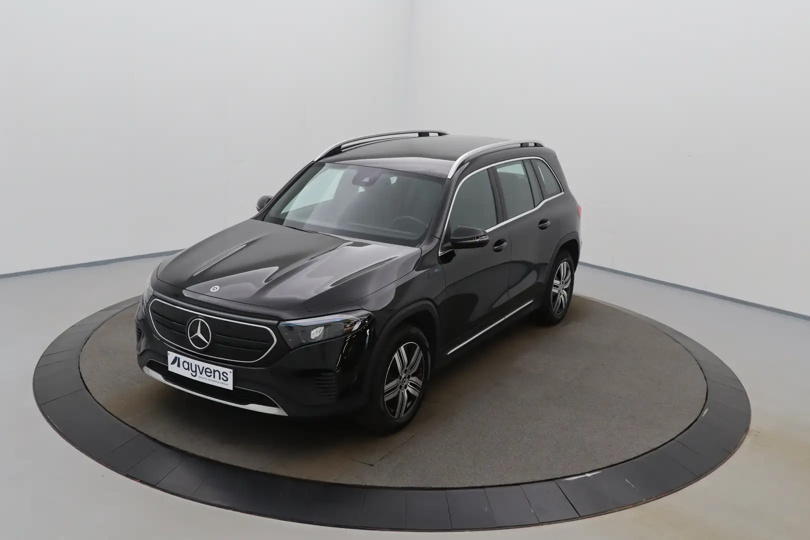 Mercedes-Benz EQB 300 4-Matic Luxury Line LEDER/CUIR LED GPS PDC CAM Ver Noir - 1