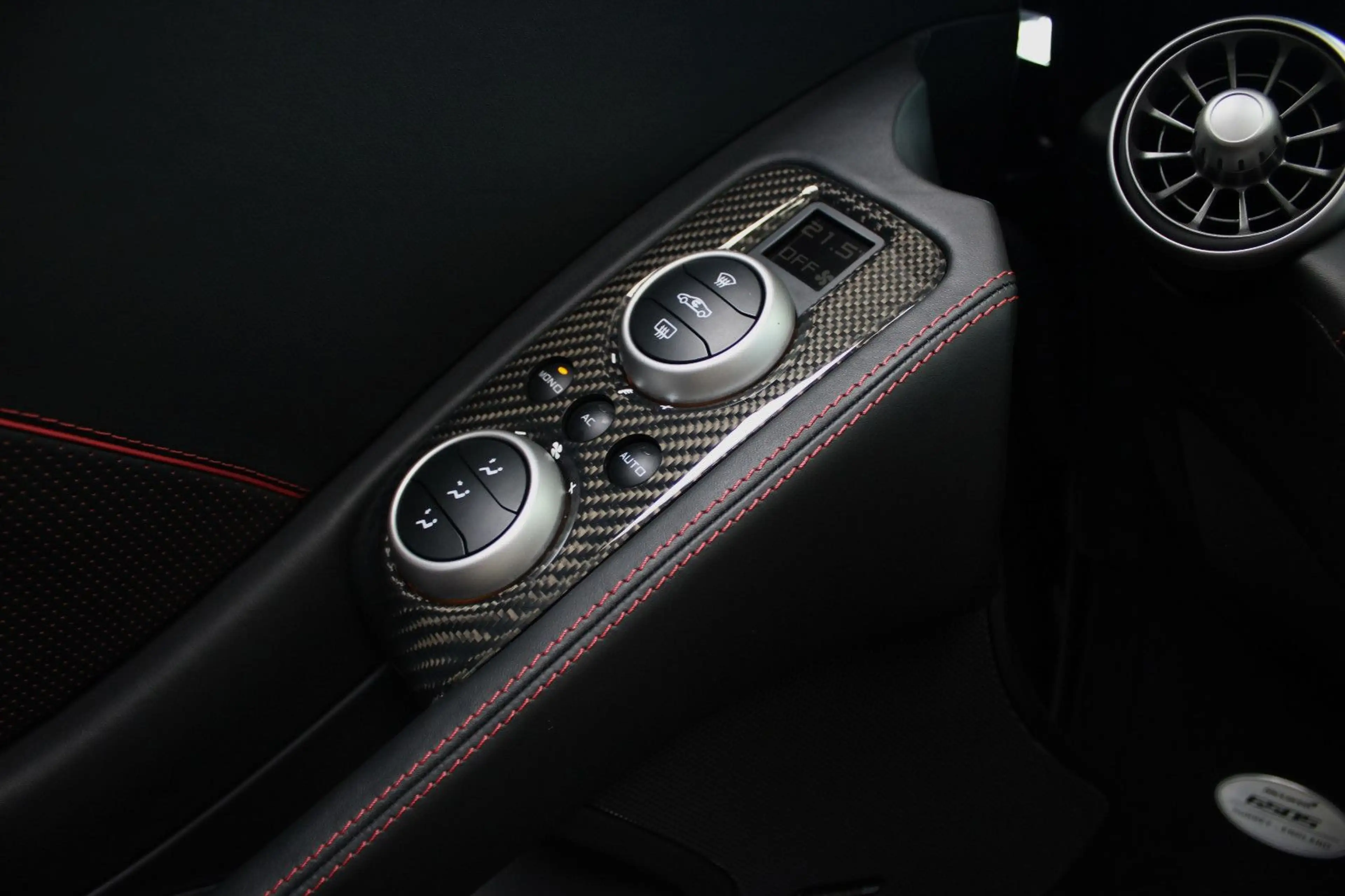 McLaren 650S Spider 650S SPIDER 1.HAND | 4750KM | CARBON | KERAMIK — photo 11