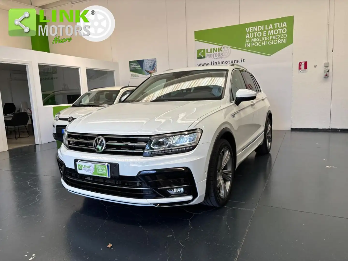 Volkswagen Tiguan 2.0 TDI PACK EST R-LINE, KM CERT Bianco - 1